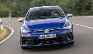 Volkswagen Golf R - full froint